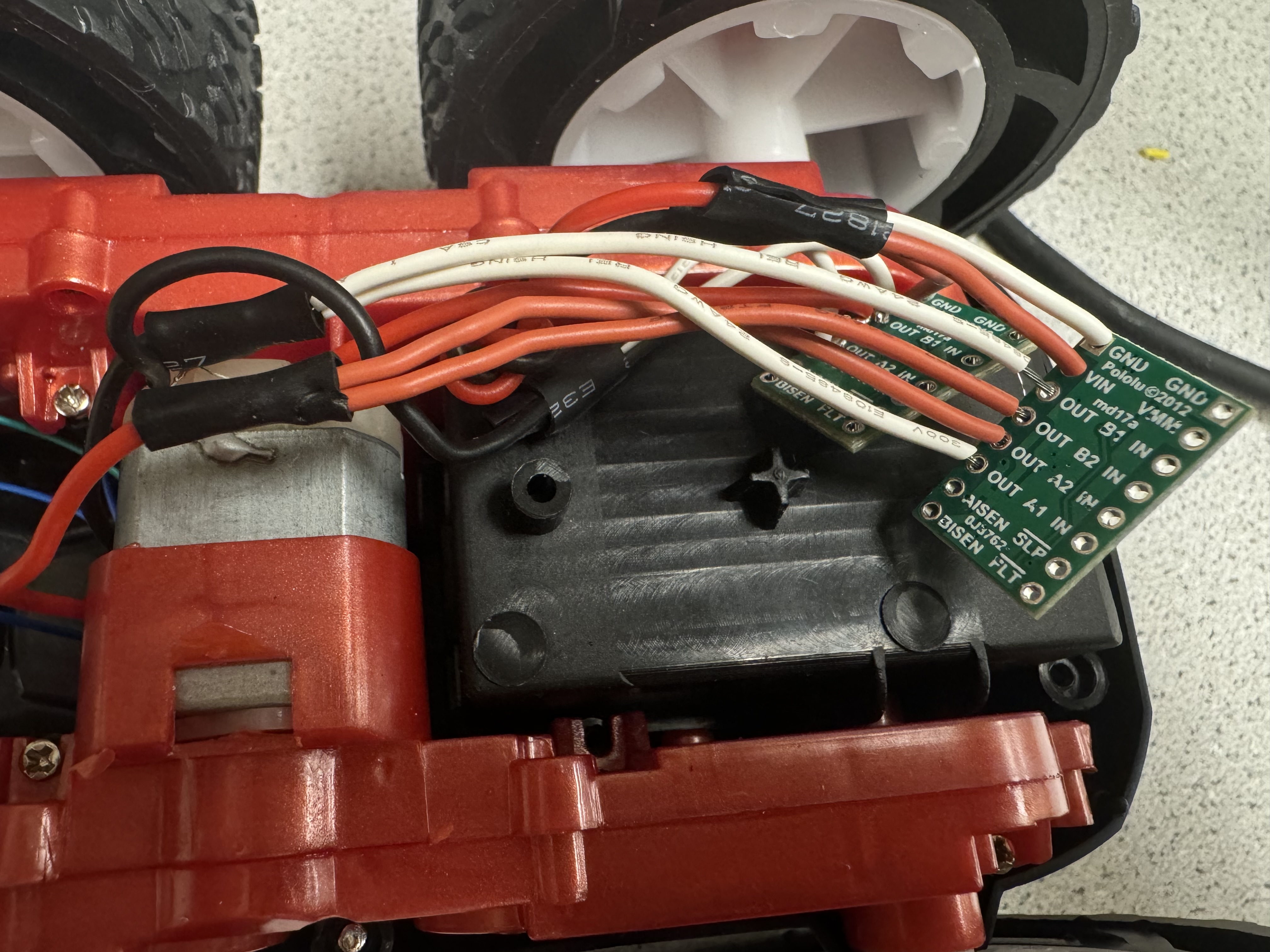 Image of the soldered motor drivers.